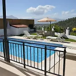 Hyvillas Huema Villa *